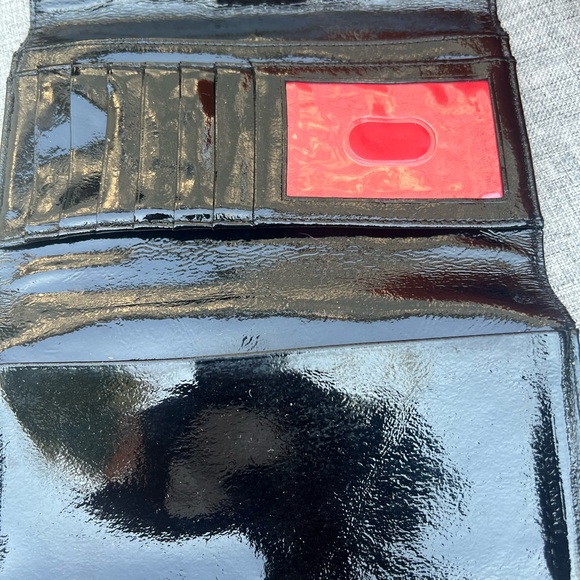 Dooney & Bourke Black patent Leather Medium Wallet - Picture 6 of 13